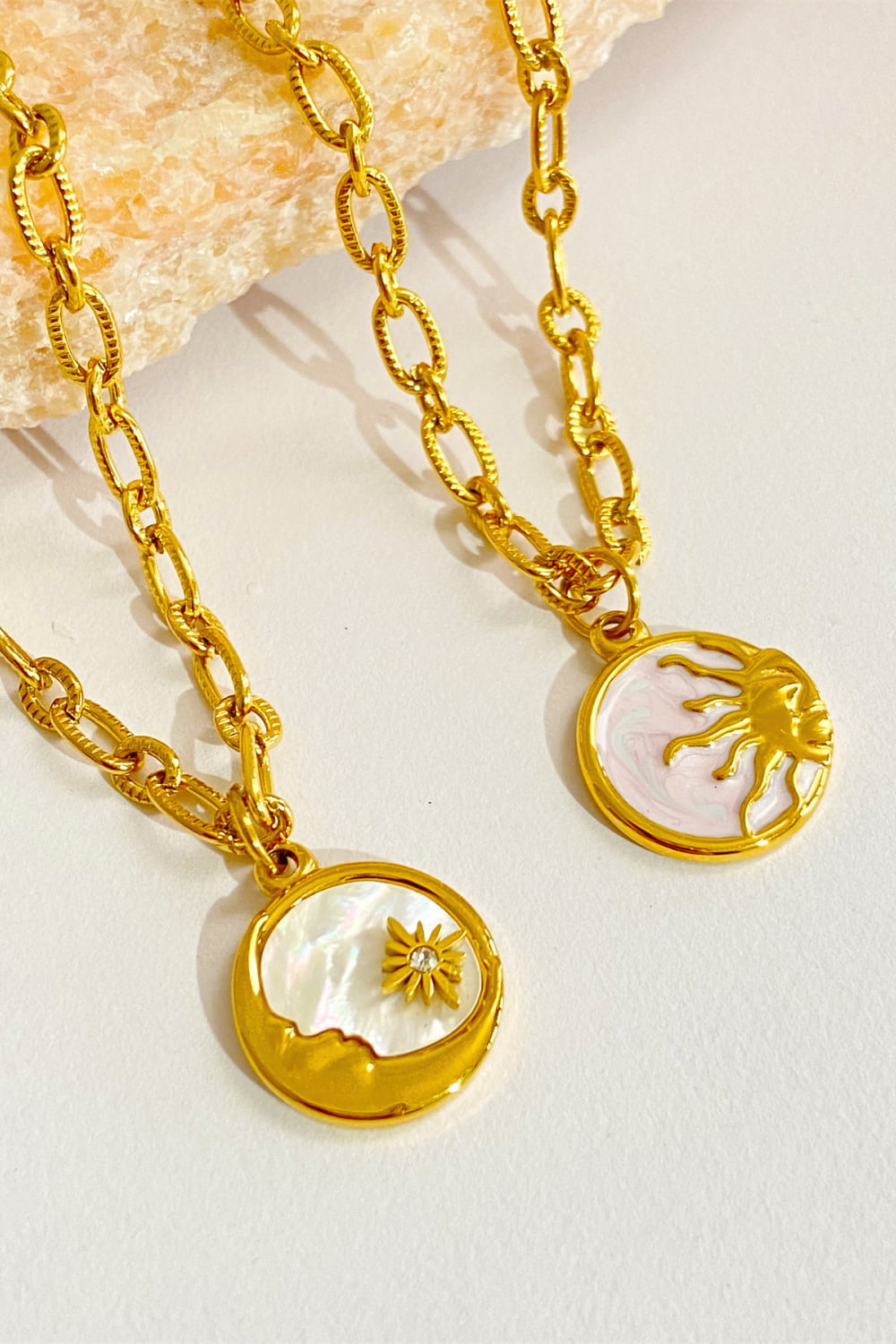 Round Pendant